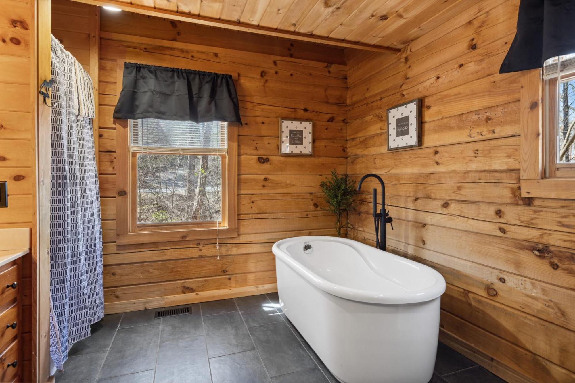 Cozy Family Friendly Cabin With Hot Tub, Near Gatlinburg, Pigeon Forge, Dollywood Sevierville Exterior foto